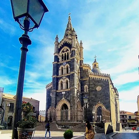 Etna Taormina رانداتسو